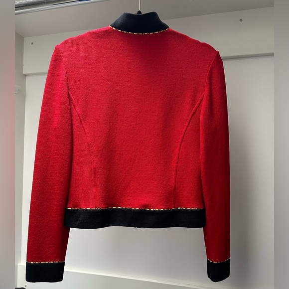 St. John Collection Red and Black Zipped Knit Jacket Gold accents.  Size 6 EUC - Picture 2 of 4